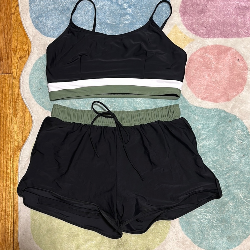 Black and Green Bikini Set with Classic Design